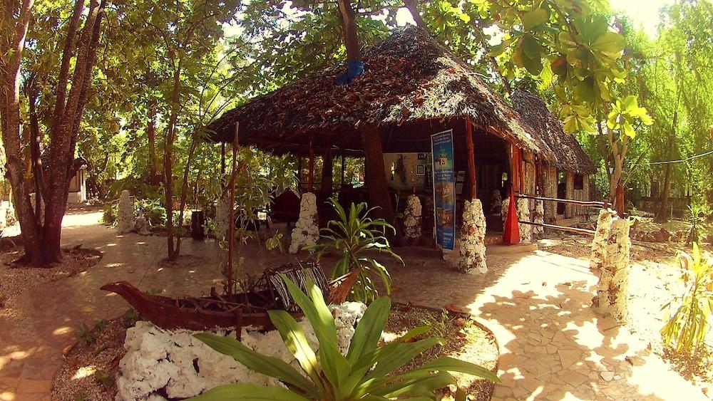 Waikiki Resort Pwani Mchangani Esterno foto